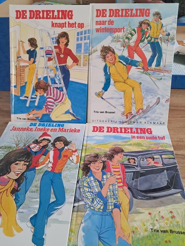 Boeken de drieling, Ophalen