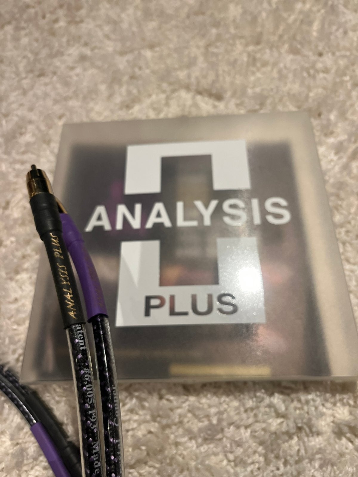 Foto 5 van Analysis Plus Solo Crystal Oval RCA Interconnect - 2x 1m