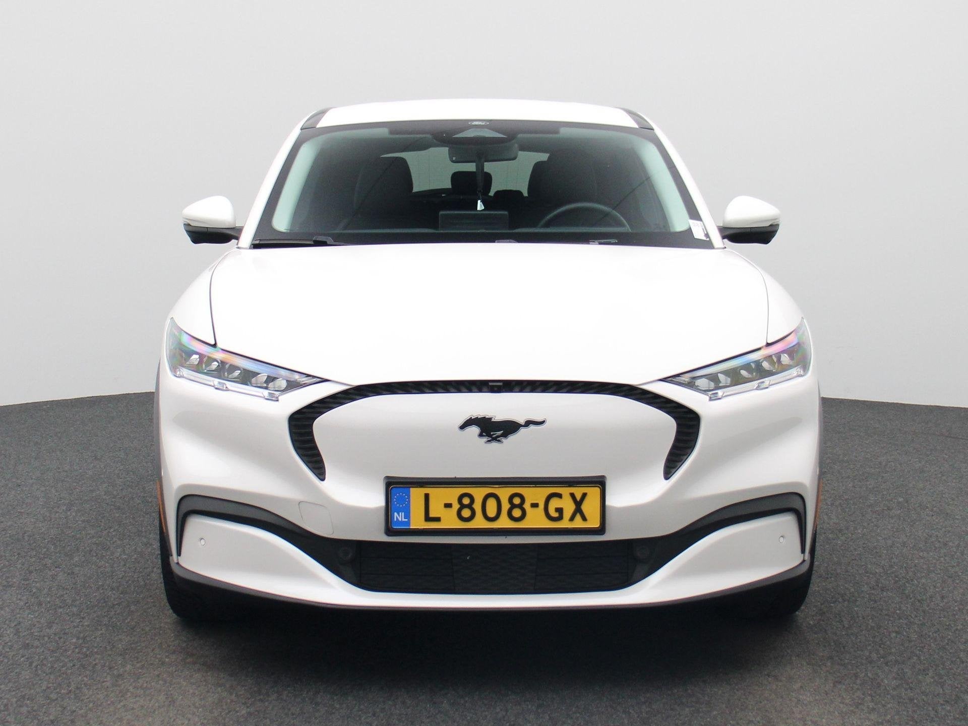 Ford Mustang Mach-E RWD 75 kWh Aut. | Leder | Camera | Winte, Auto's, Automaat, 12 maanden, Gebruikt, 750 kg