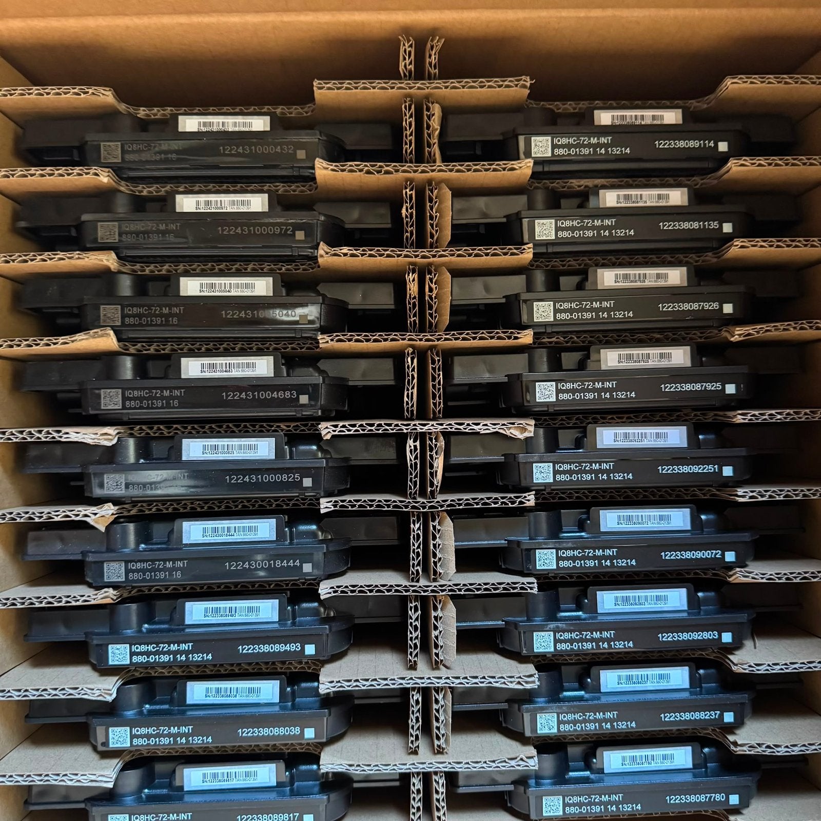 18x Enphase IQ8HC Micro-omvormers - Nieuw in doos, Ophalen of Verzenden, Nieuw, Overige typen