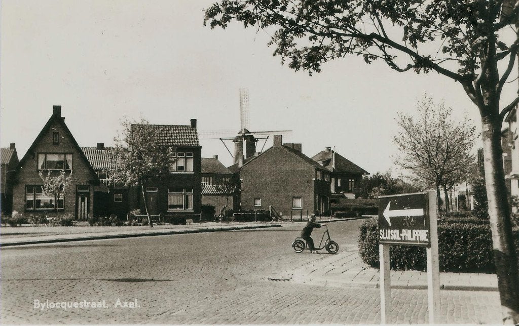 Bylocquestraat Axel molen van Cappon step 1956, Verzamelen, Ansichtkaarten | Nederland, Ophalen of Verzenden, 1940 tot 1960, Gelopen