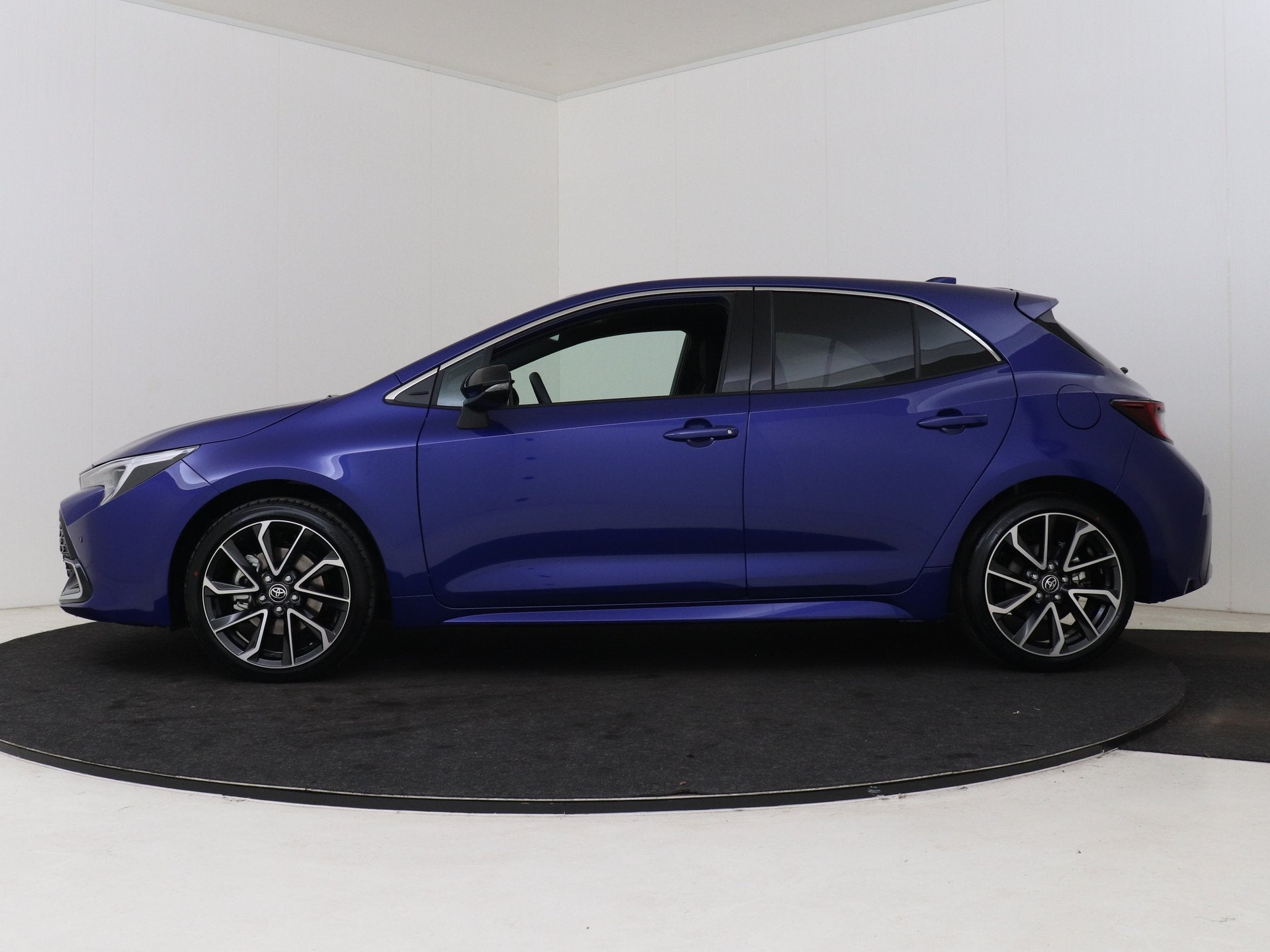 Toyota Corolla Hybrid 180 Executive (bj 2025, automaat), Auto's, Toyota, 12 maanden, 4 cilinders, Blauw, Corolla