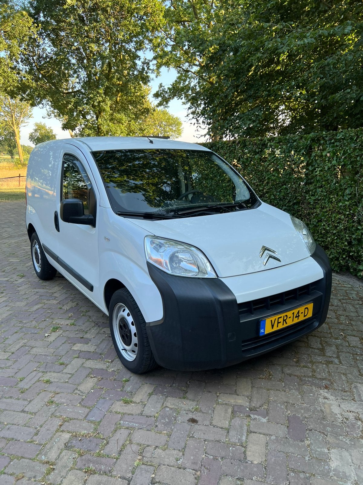 Citroen Nemo 1.4 73pk 2010 Airco aanwezig! Benzine Trekhaak, Auto's, Bestelauto's, Voorwielaandrijving, Euro 5, Stof, Zwart