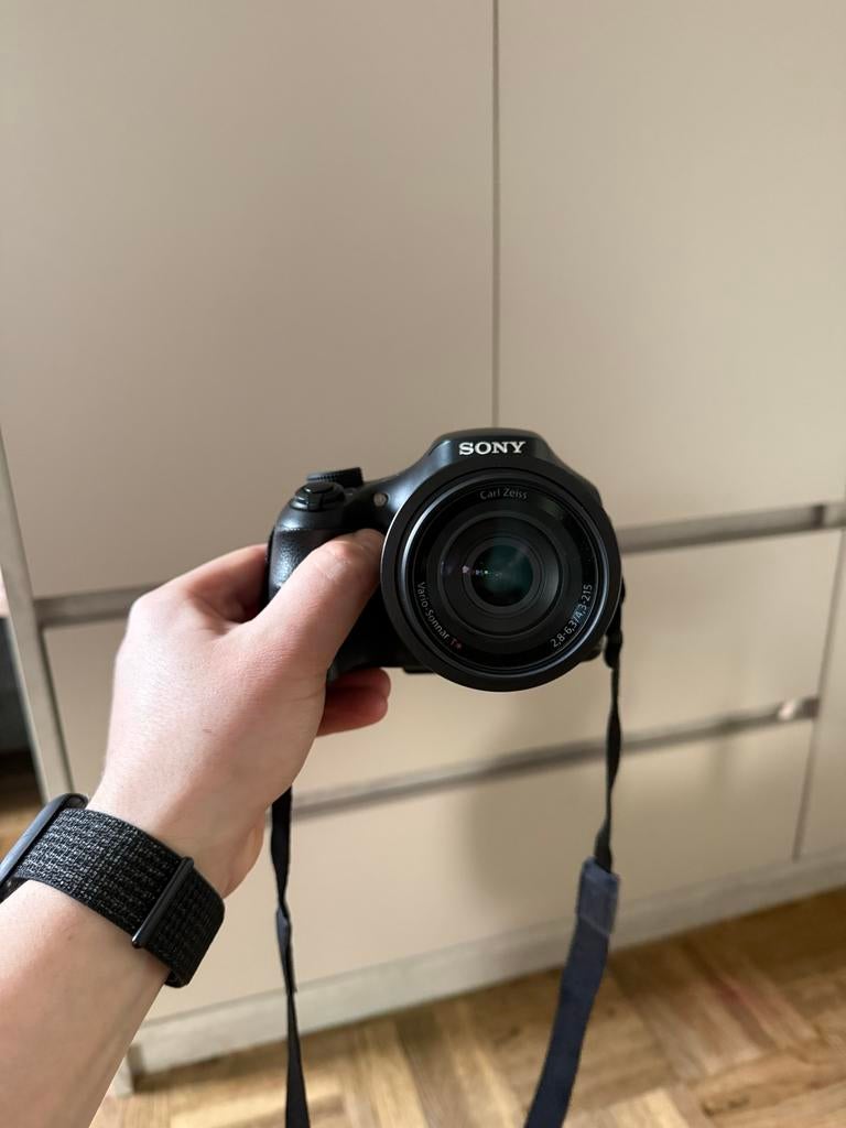 Sony DSC-HX400 Digitale Bridgecamera - 50x Zoom, 20.4MP, Compact, Ophalen of Verzenden, Zo goed als nieuw, Sony