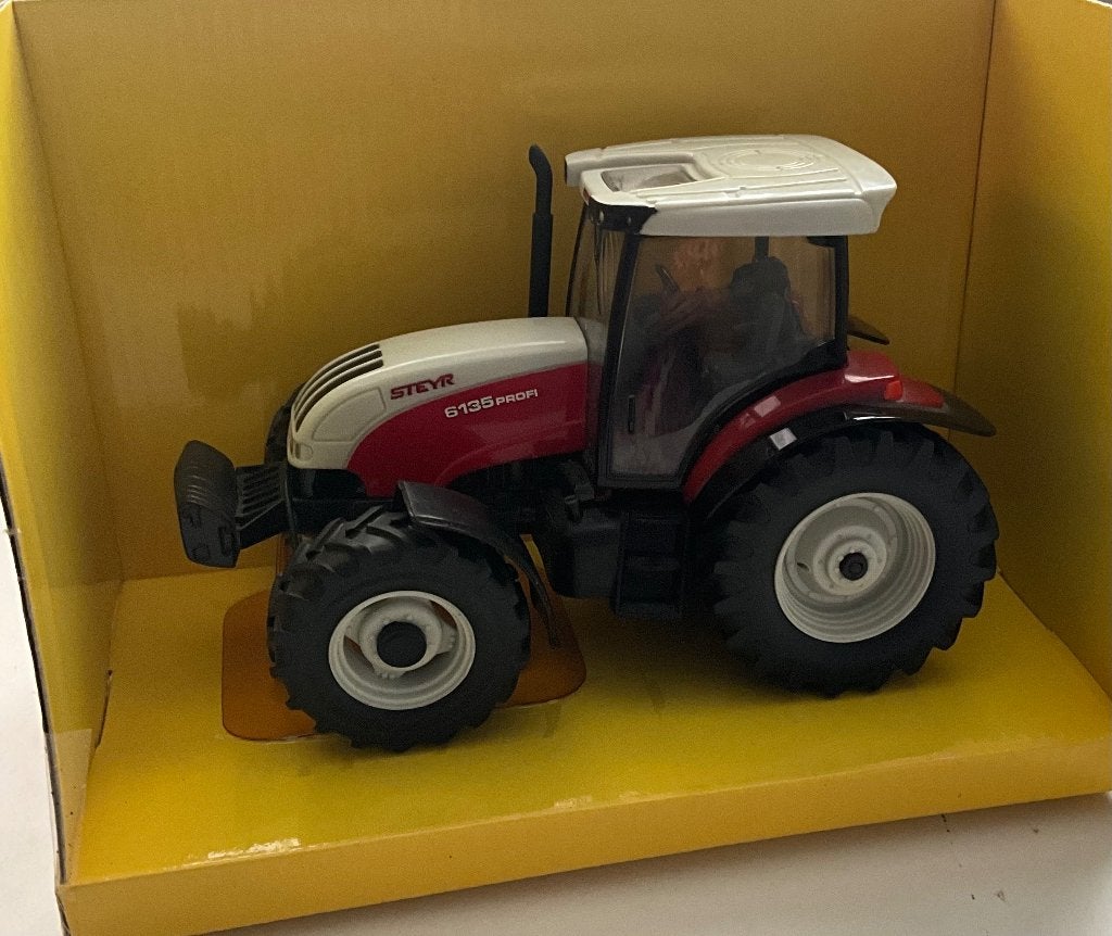 STEYR 6135 PROFI TRACTOR, Verzenden, Zo goed als nieuw, Tractor of Landbouw, Britains