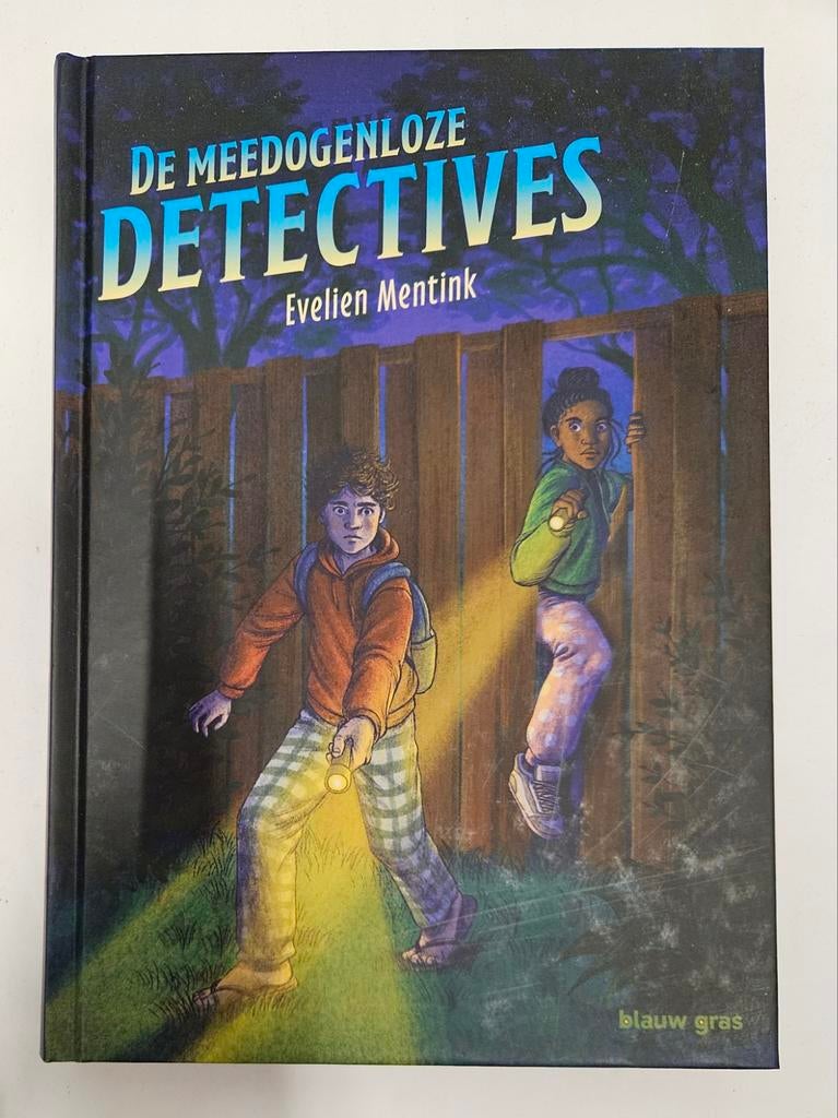 Evelien Mentink - De meedogenloze detectives, Ophalen of Verzenden, Zo goed als nieuw, Evelien Mentink