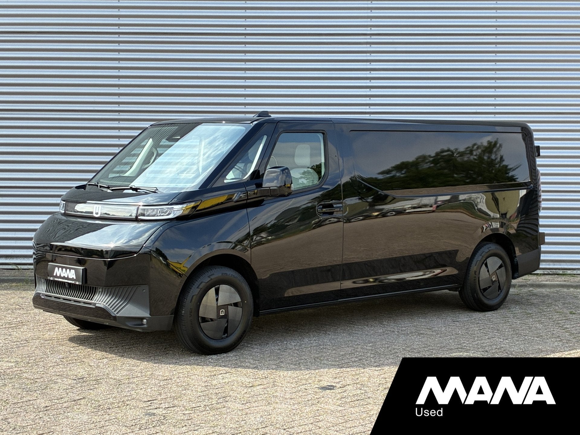 Farizon SV L2H1 83 kWh trekhaak 260 graden deuren Tachograaf, Auto's, Bestelauto's, Zwart, 2000 kg, Leder, Nieuw