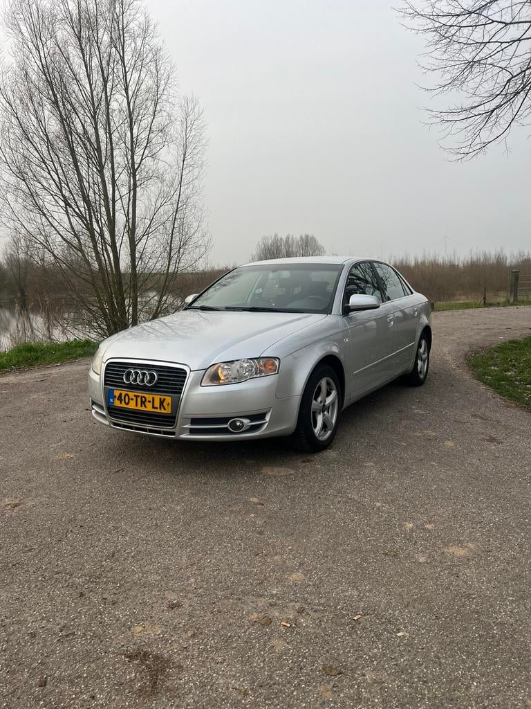 Audi A4 2.0 96KW AUT 2007 Grijs, 730 kg, 4 cilinders, 1984 cc, A4