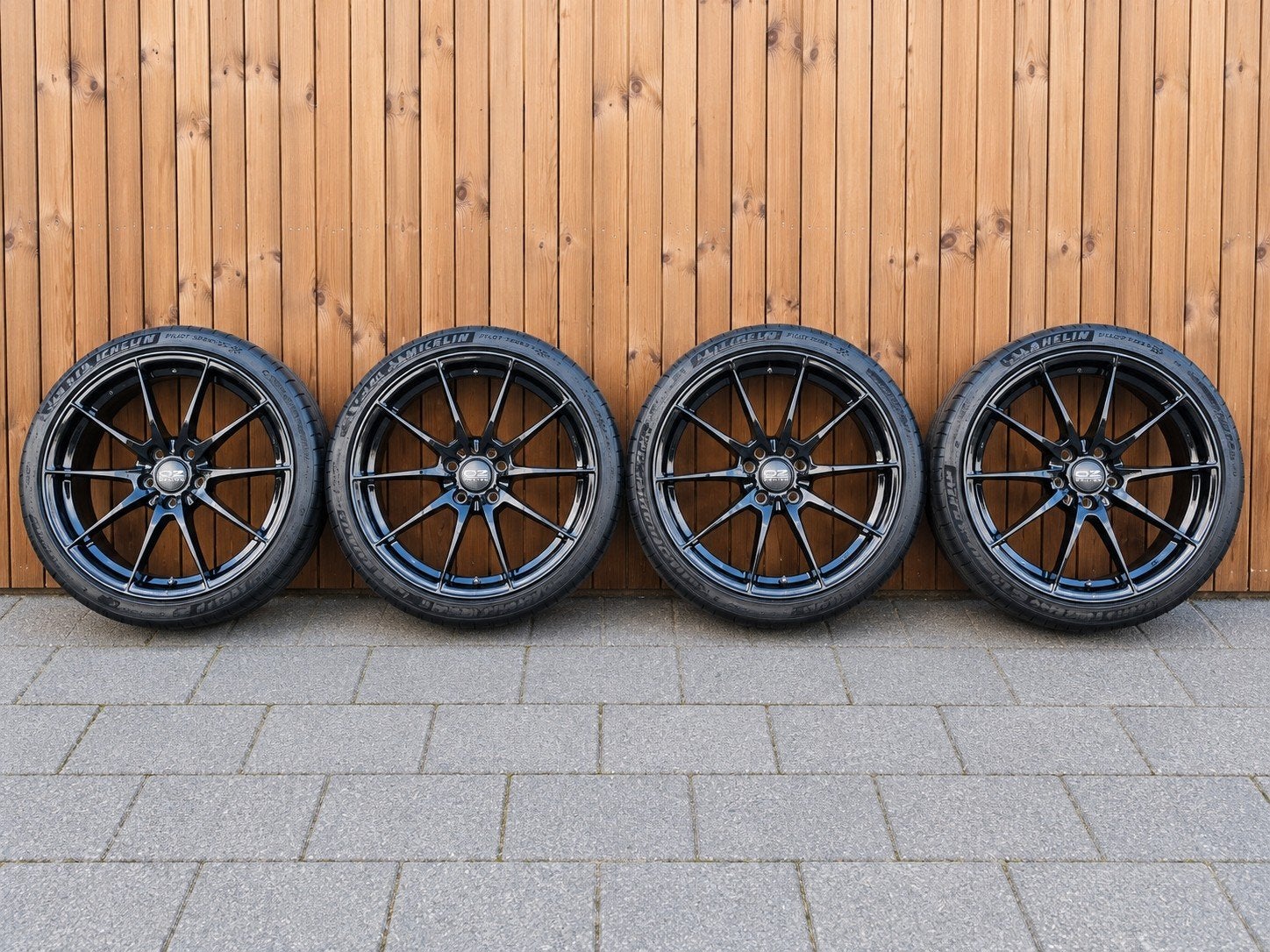 OZ Racing Ultraleggera 19" 5x112 (8.5Jx19 ET47) BMW MINI VAG, Auto-onderdelen, Banden en Velgen, 235 mm, Zomerbanden, Ophalen