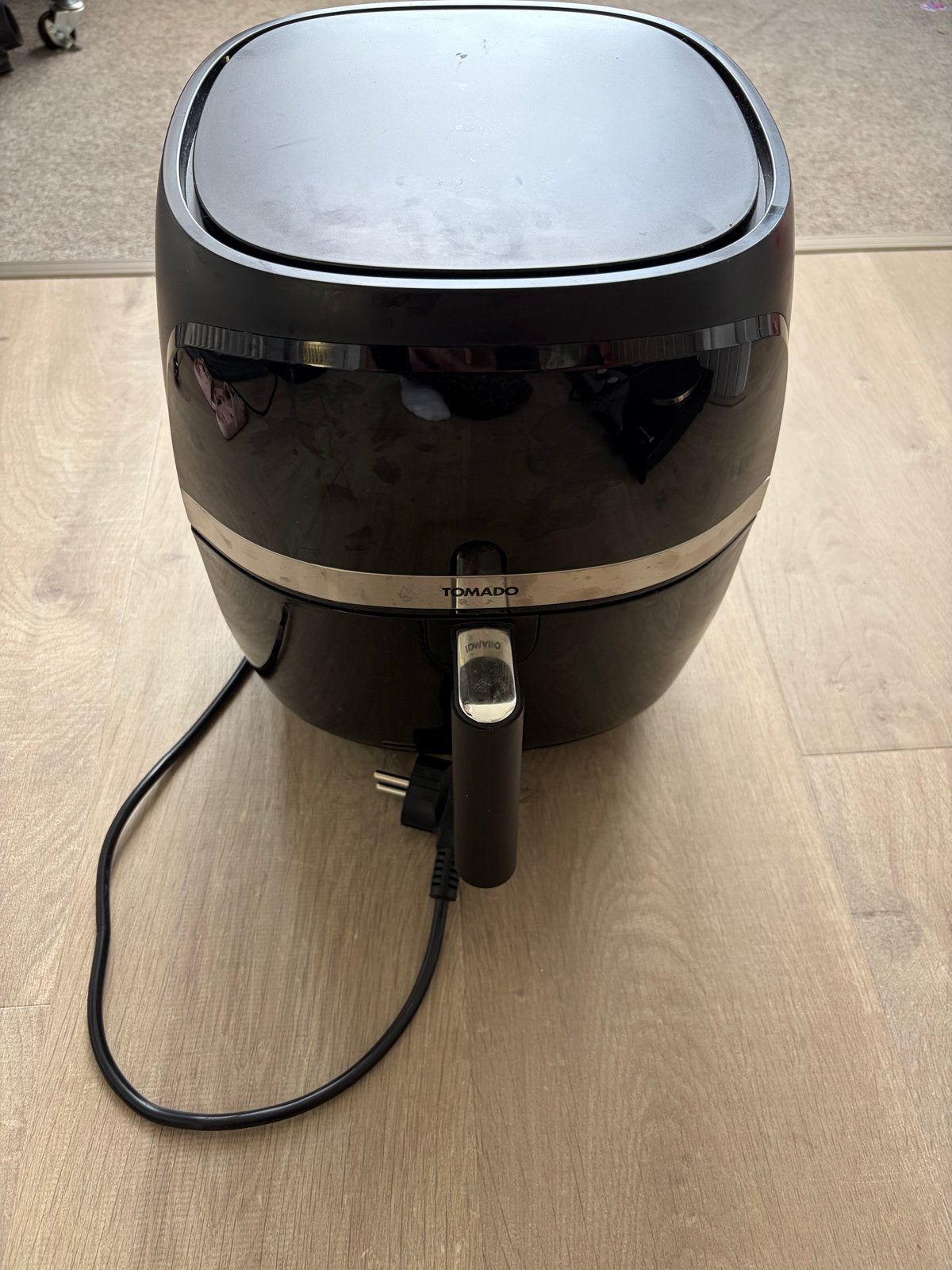 Tomado TAF7532B Heteluchtfriteuse - Zo goed als nieuw, Ophalen of Verzenden, Zo goed als nieuw, Airfryer