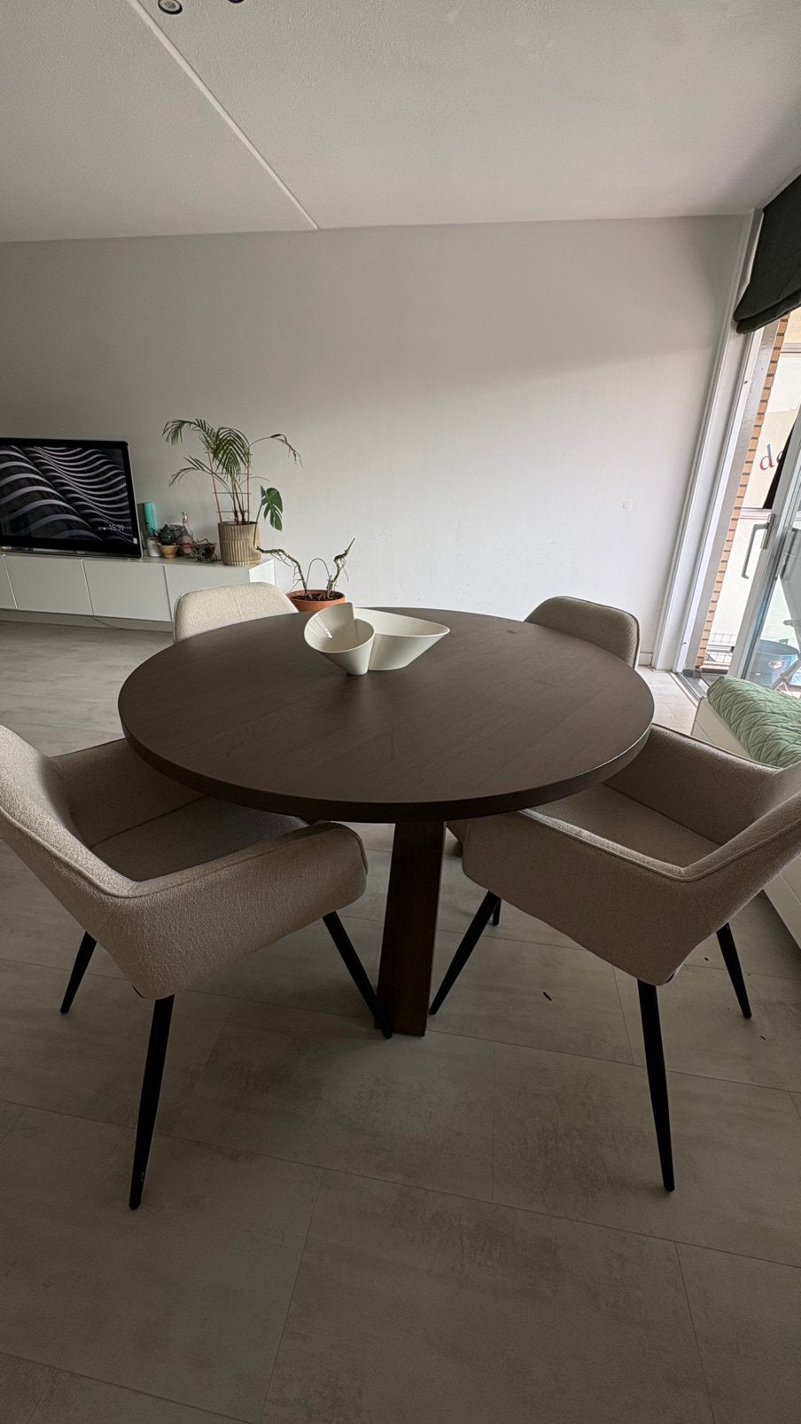 Ronde eikenhouten design eettafel 130 cm  kruispoot Goossens, Ophalen, 100 tot 150 cm, Zo goed als nieuw, Eikenhout