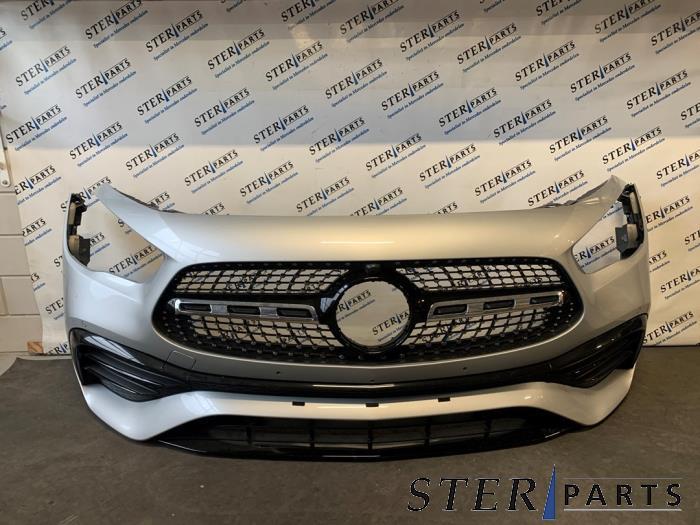 Voorbumper van een Mercedes GLA (775), Gebruikt, -, Ophalen of Verzenden, Bumper