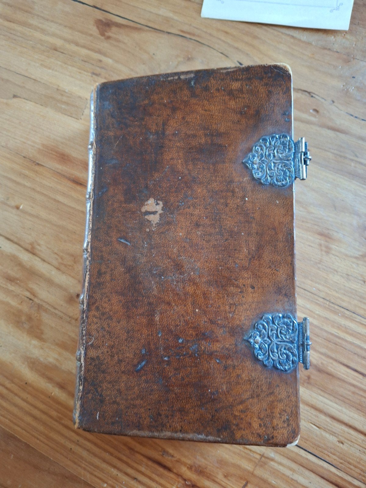 Antiek Gezangboek uit 1790 met leren kaft en sloten, Antiek en Kunst, Antiek | Boeken en Bijbels, Ophalen of Verzenden, Onbekend
