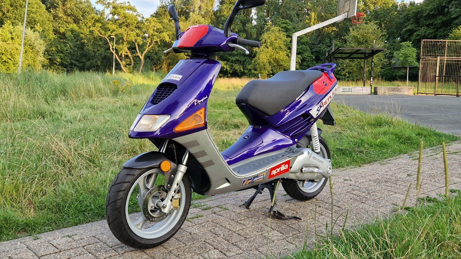 Aprilia SR Replica S.Perugini., Fietsen en Brommers, Scooters | Aprilia, Ophalen, Tweetakt, SR 50