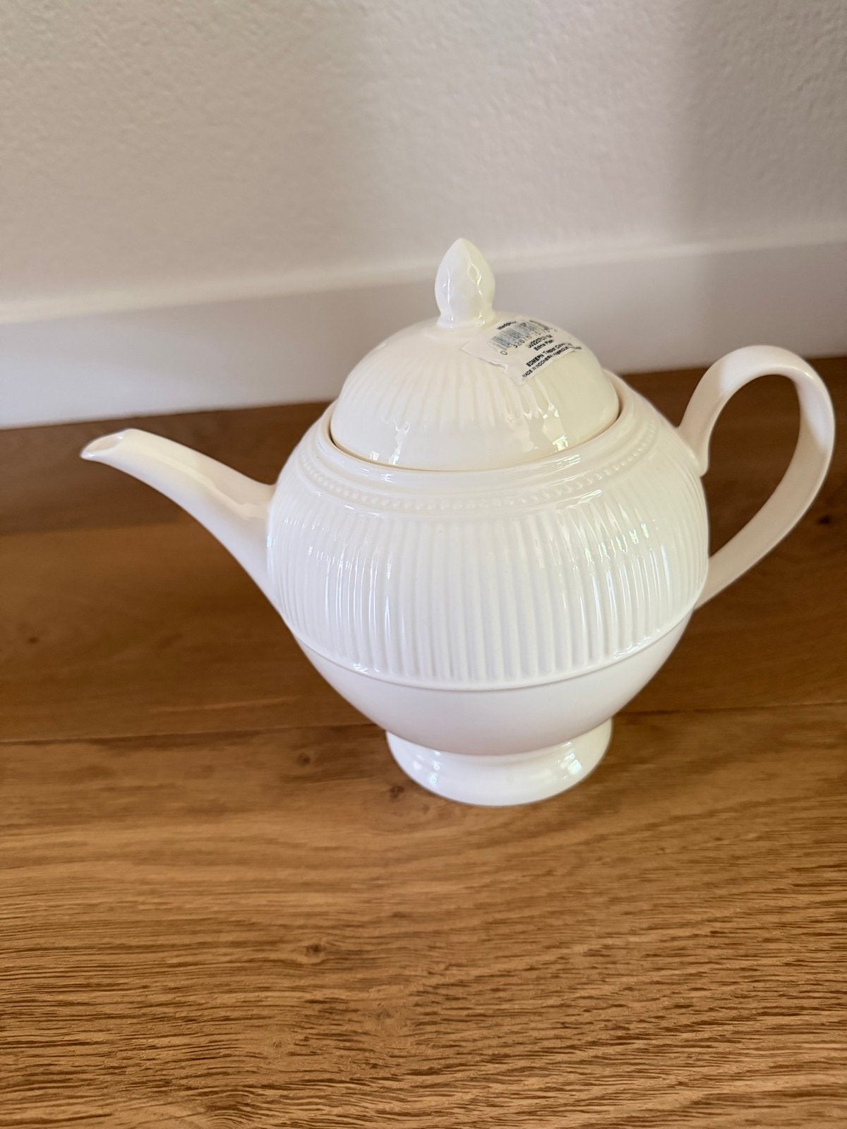 Nieuwe Wedgwood Windsor Theepot - Roomwit Porselein, Huis en Inrichting, Keuken | Servies, Ophalen, Nieuw, Porselein, Overige typen