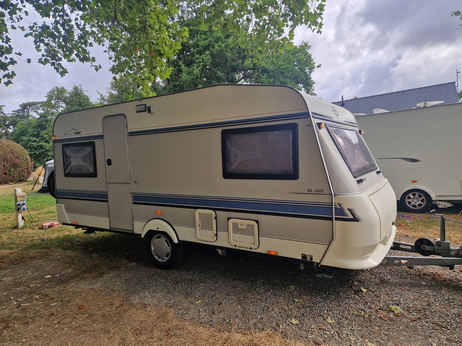 Hobby de luxe 495 bj 1996, Caravans en Kamperen, Caravans, Rondzit, Hobby, Dwarsbed, Particulier