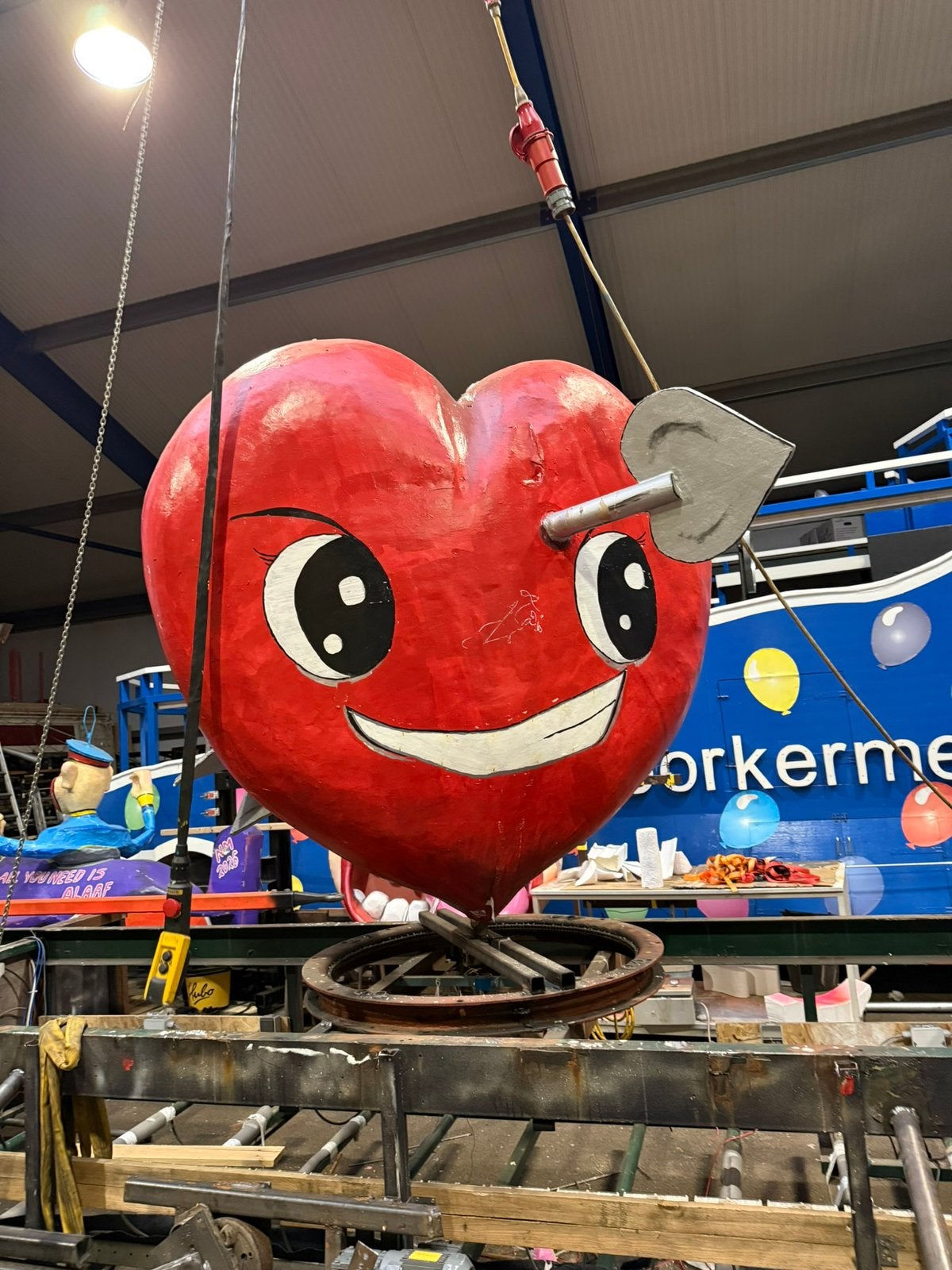 Valanetijsn hart, Ophalen, Zo goed als nieuw, Overige typen, Carnaval
