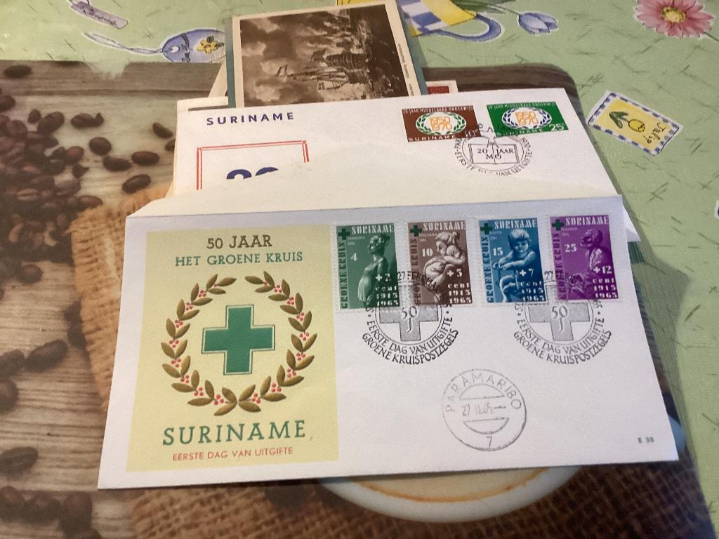No1438 Suriname E35 Heb van Nederland jaargangen fdc 1963, Postzegels en Munten, Postzegels | Eerstedagenveloppen, Ophalen, Onbeschreven