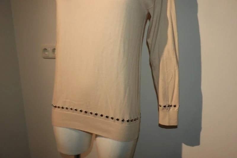 Moschino couture beige trui zilveren nopjes afwerking M, Maat 38/40 (M), Verzenden, Beige, Moschino