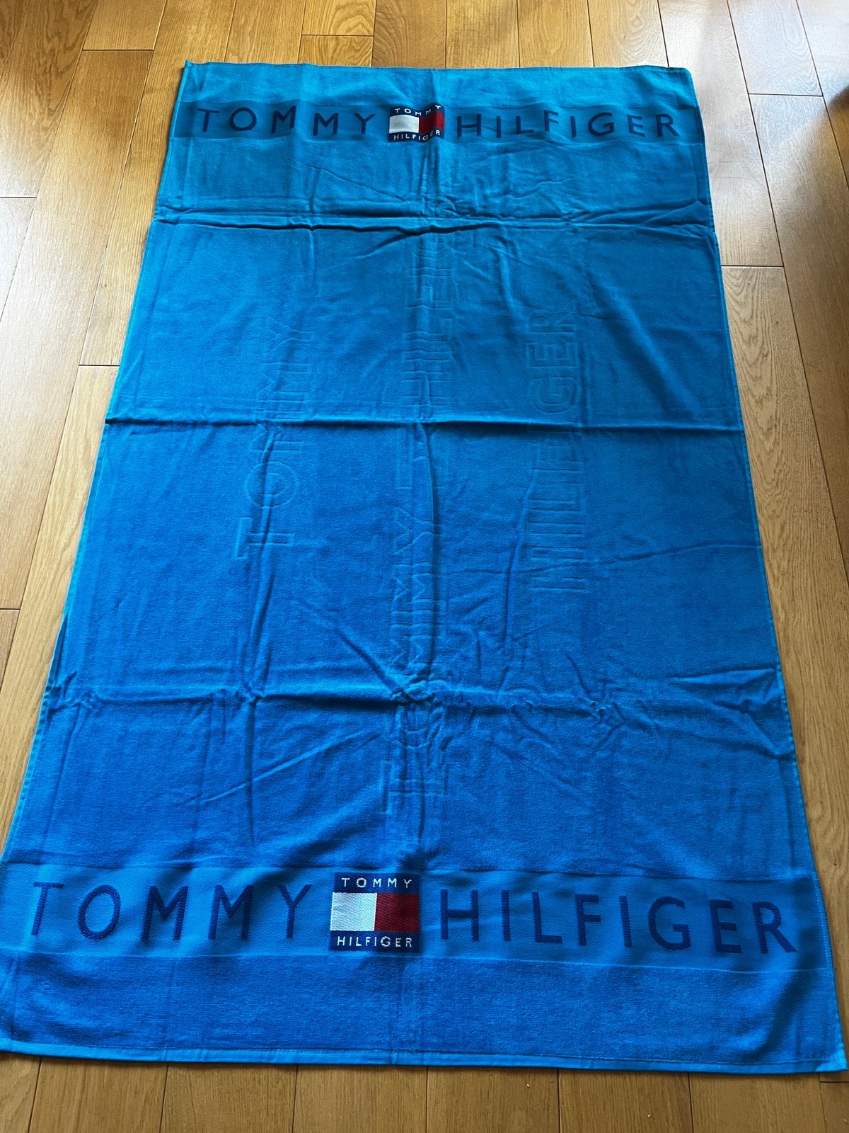Tommy TH handdoek, strandlaken, blauw, heel groot, nieuw, xl, Verzenden, Nieuw, Blauw, Handdoek
