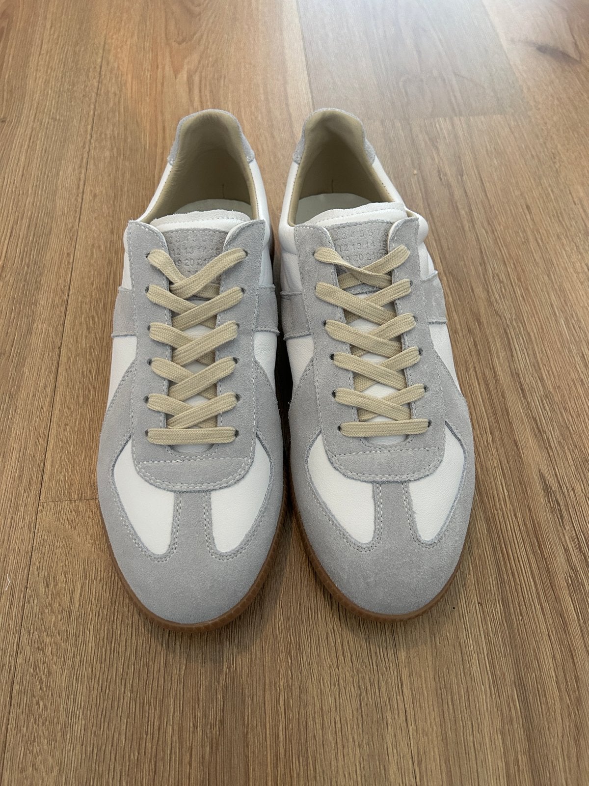 Gloednieuwe Maison Margiela Replica Sneakers - Maat 45, Ophalen of Verzenden, Nieuw, Wit, Sneakers of Gympen
