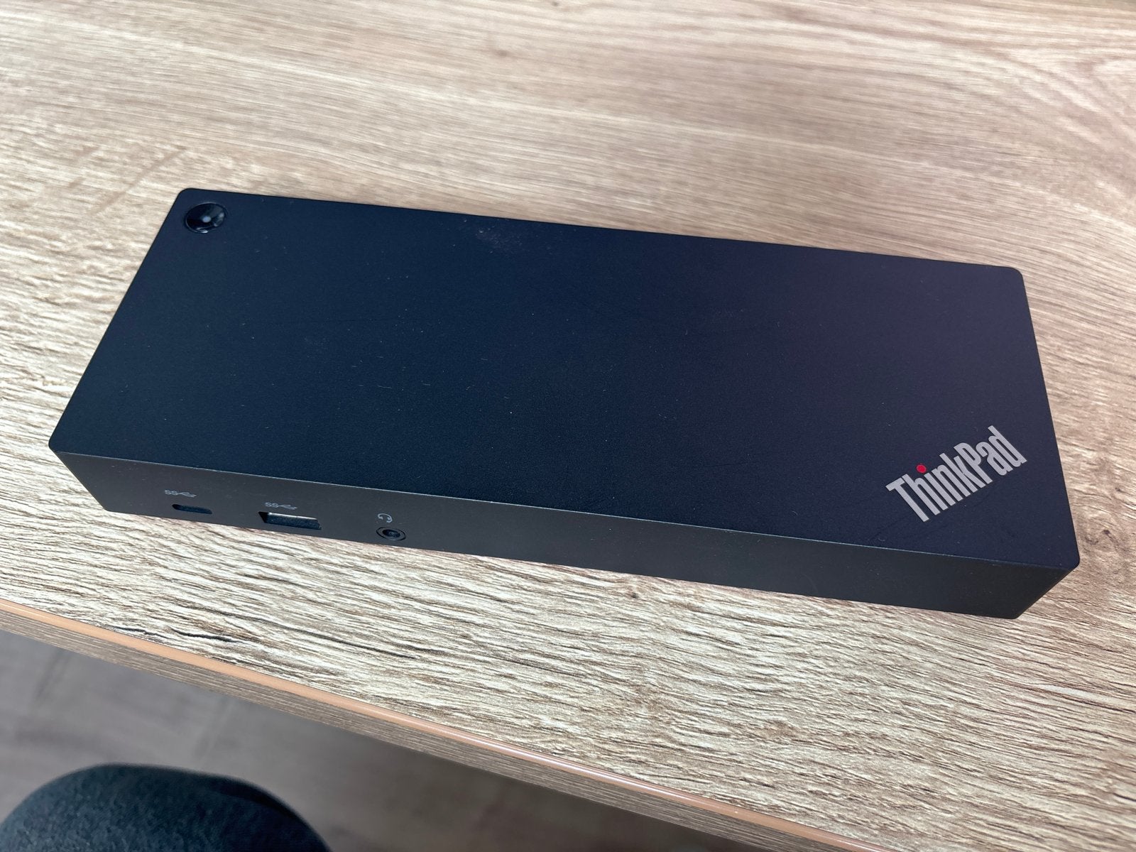 Lenovo ThinkPad Docking Station met oplader, Computers en Software, Dockingstations, Ophalen, Zo goed als nieuw, Docking station