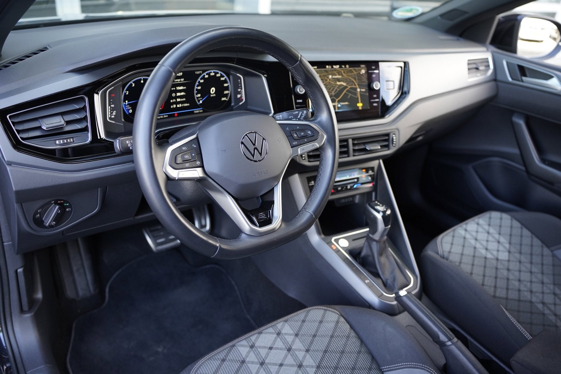 Volkswagen Taigo 1.5 TSI 2x R-Line DSG 150PK IQ Matrix Cam N, Auto's, Dealer onderhouden, 4 cilinders, 150 pk, Zwart