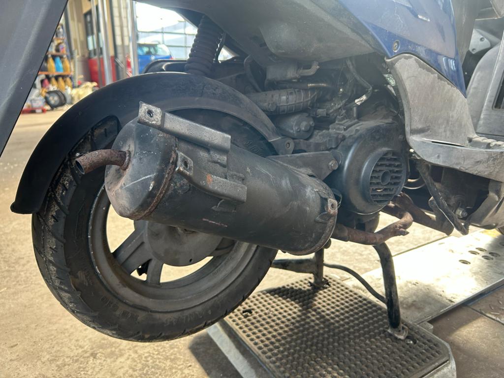Kymco Agility 50 10 inch motorblok, Fietsen en Brommers, Brommeronderdelen | Scooters, Ophalen of Verzenden, Gebruikt, Blok, Kymco