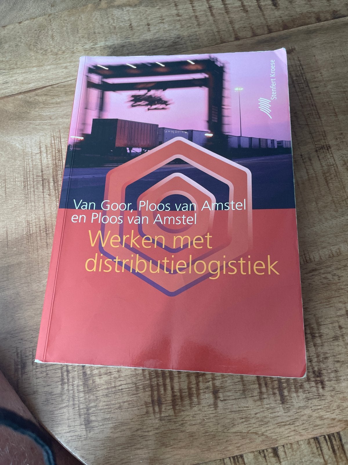 Werken met distributielogistiek - ISBN 9789020733112, Ophalen, Gamma, Gelezen, HBO