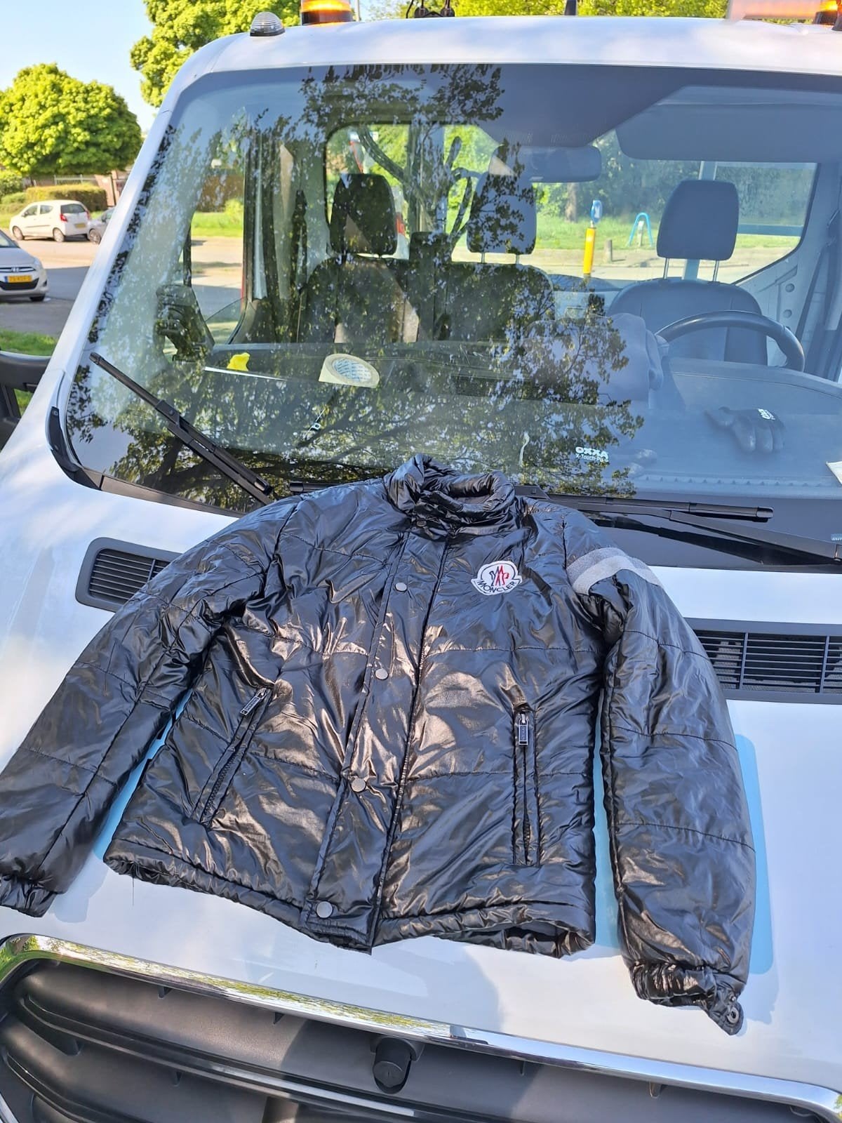 Moncler jas maat S, Ophalen of Verzenden, Zo goed als nieuw, Zwart
