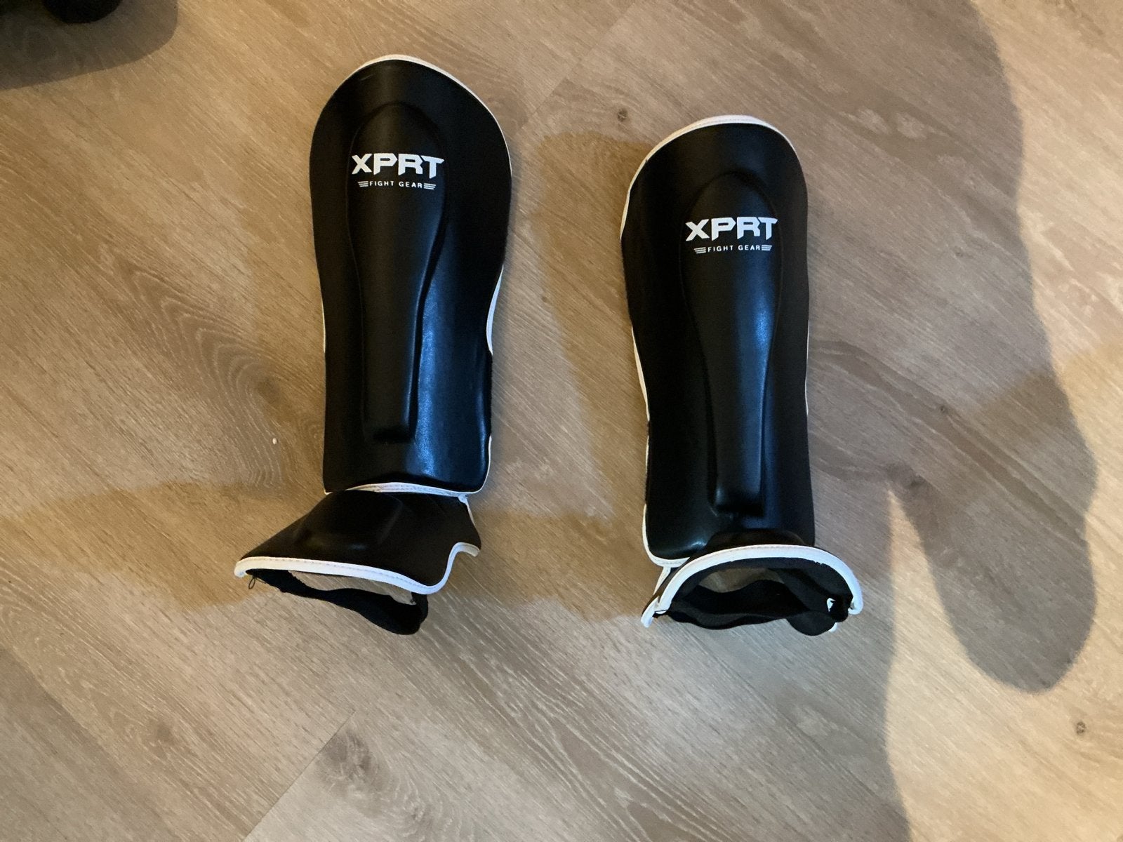 XPRT scheenbeschermers - Maat M, Sport en Fitness, Ophalen, Overige, Vechtsportbescherming, Nieuw