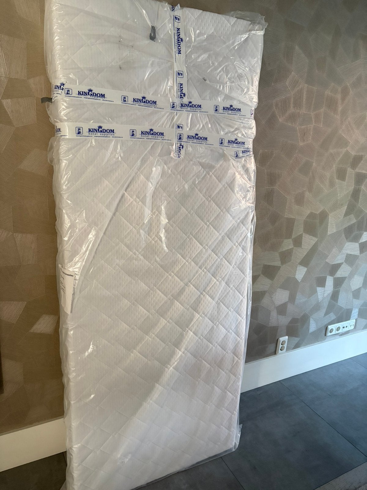 **Nieuwe pocketvering matras 80 x 200 cm**, Ophalen of Verzenden, Zo goed als nieuw, Eenpersoons, 80 cm