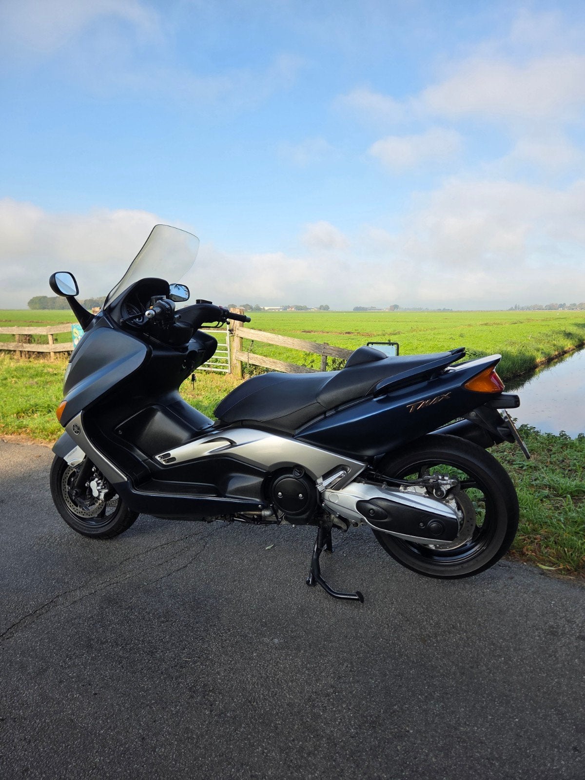Yamaha T Max Night Max 500 Injectie ABS, Motoren, Scooter, Bedrijf, Minimaal motorrijbewijs A2, Automaat