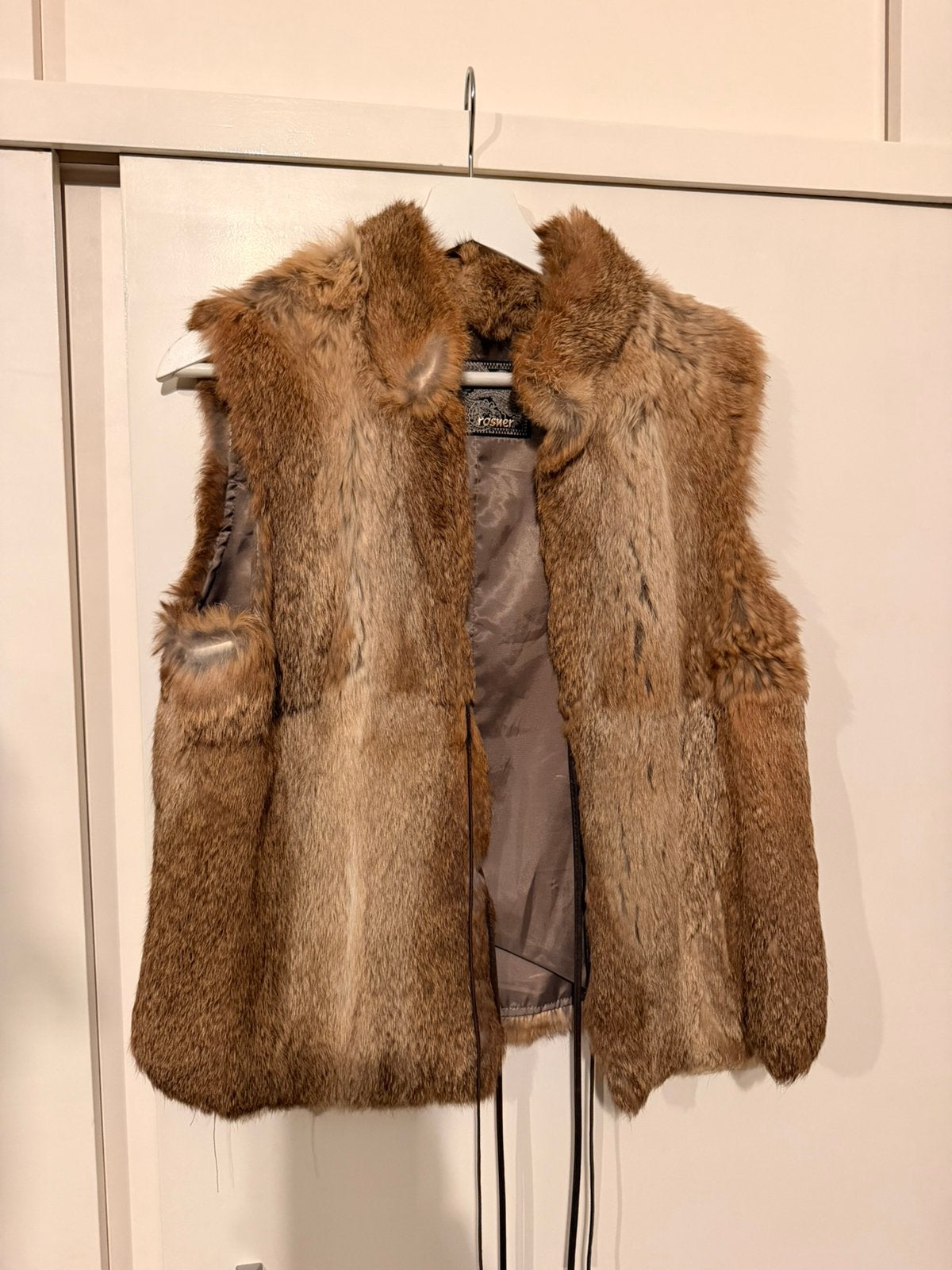 Leuke bodywarmer echt bont, Ophalen of Verzenden, Zo goed als nieuw, Maat 38/40 (M), Bruin