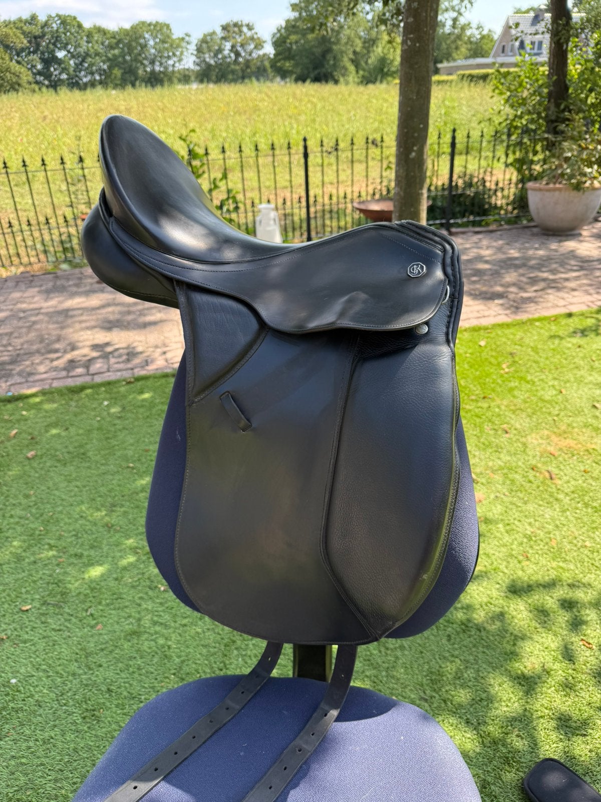Kieffer Wien DL professional dressuur zwart 17.5 (geschat), L (17.5 inch), Gebruikt, Dressuur, Diepe zit
