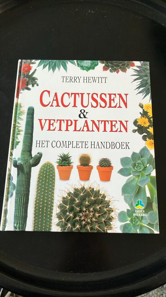 T. Hewitt - Cactussen & vetplanten, Ophalen of Verzenden, Bloemen, Planten en Bomen, T. Hewitt