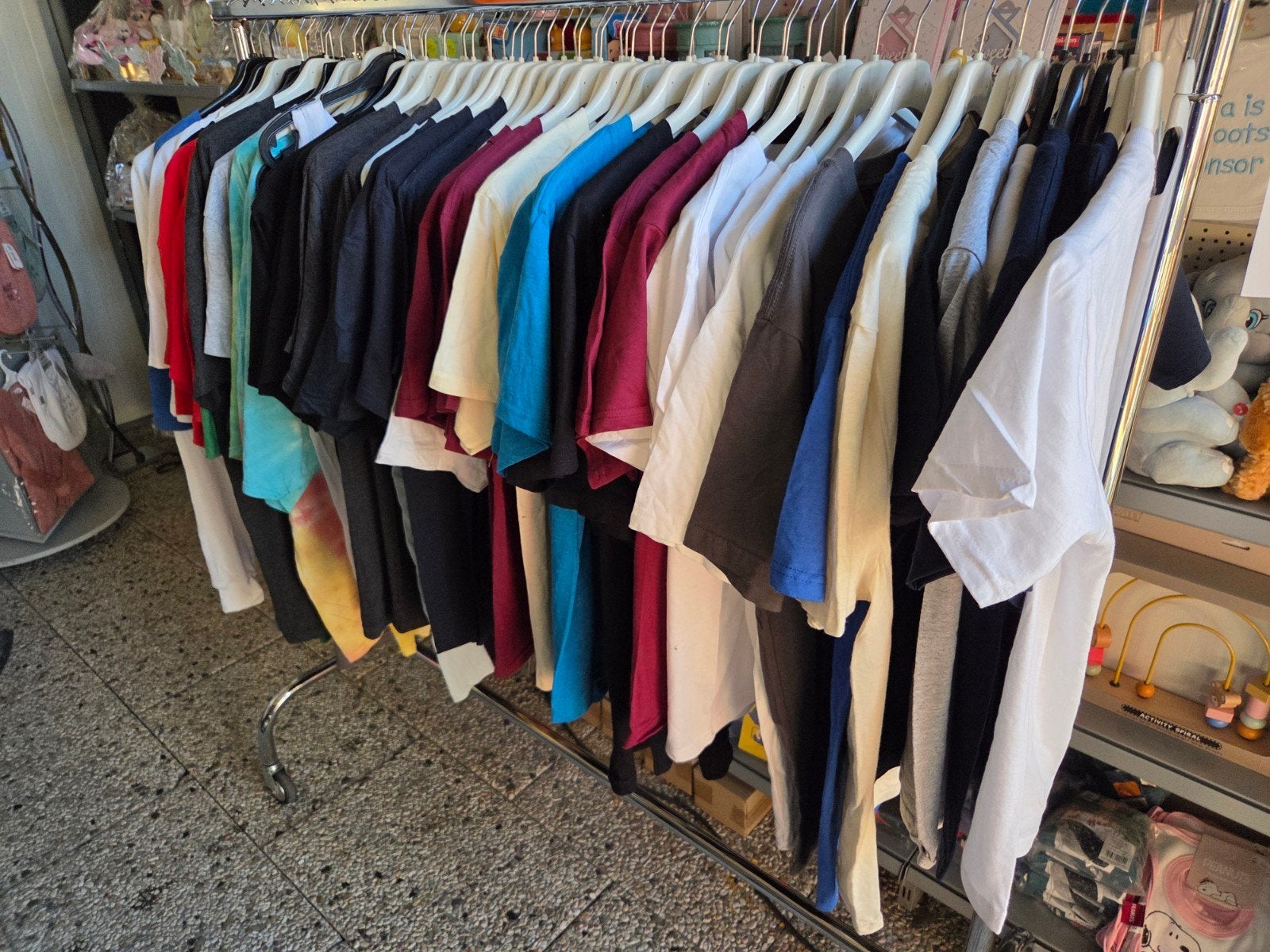 Diverse T-shirts - Verschillende kleuren en maten, Ophalen of Verzenden, Nieuw, Overige maten, Overige kleuren