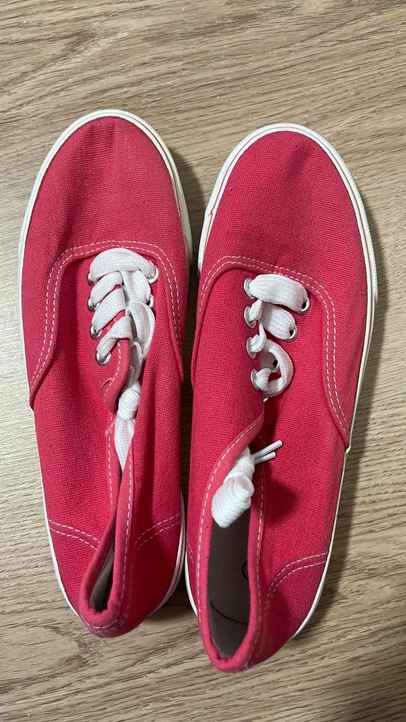 Schoenen / shoes, Kleding | Dames, Schoenen, Ophalen of Verzenden, Zo goed als nieuw, Sneakers of Gympen
