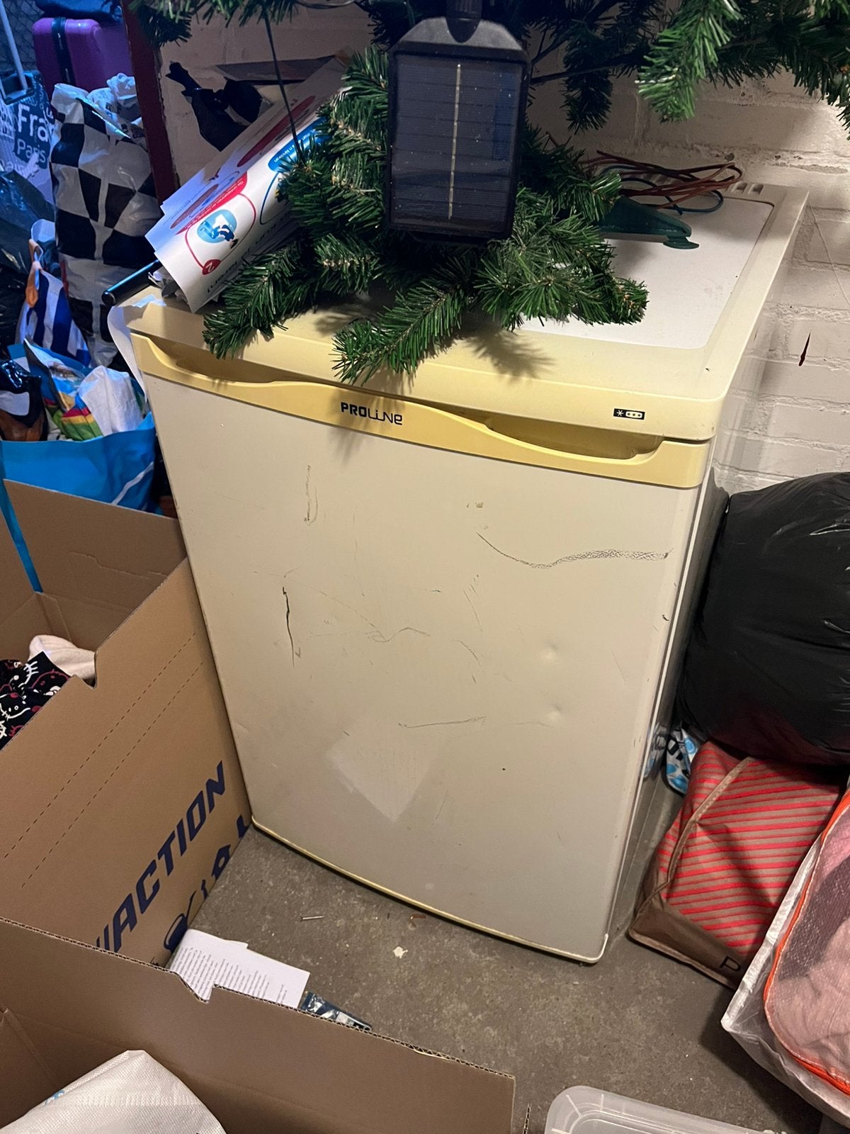 Vriezer gratis ophalen spoed zsm weg!!, Ophalen, Zo goed als nieuw, Minder dan 60 cm, 160 cm of meer