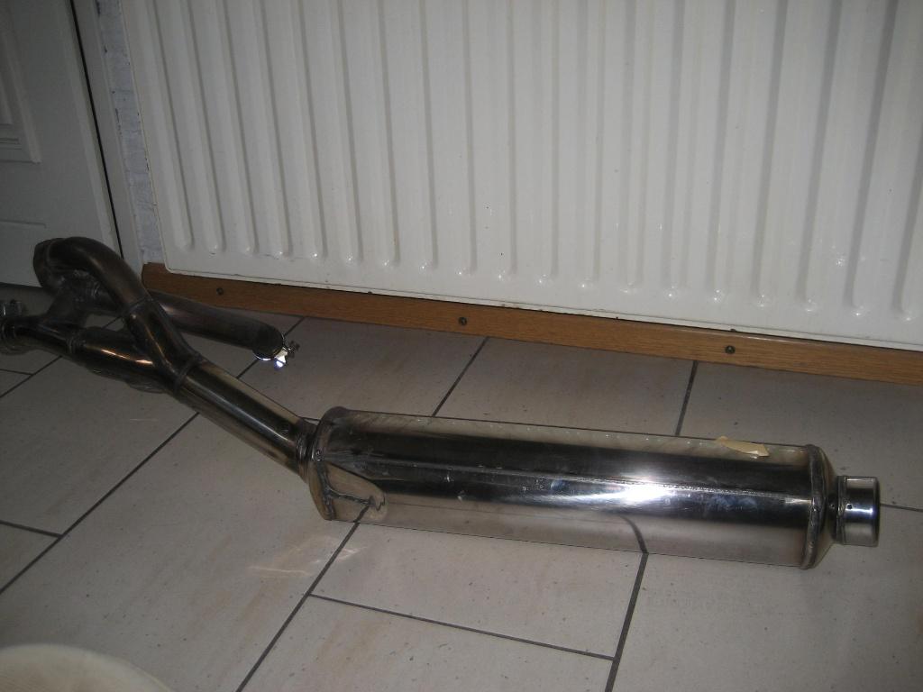 Suzuki uitlaat motor, Ophalen, Nieuw