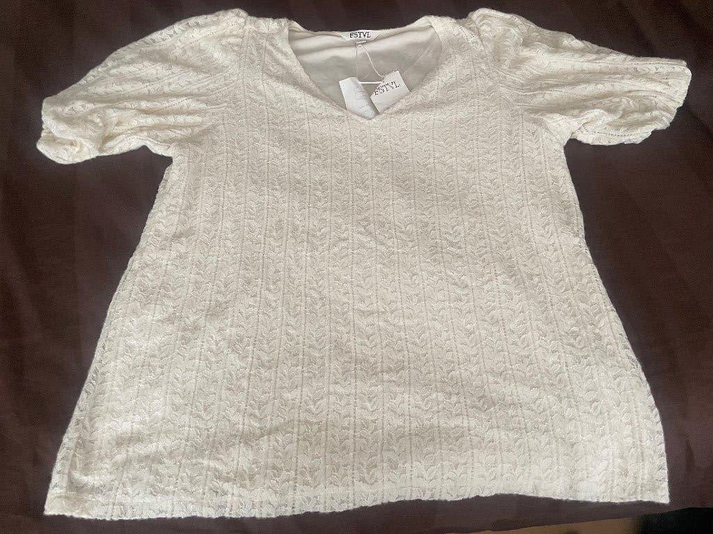 mooi kanten shirt nieuw, Kleding | Dames, Grote Maten, Ophalen of Verzenden, Nieuw, Beige, Shirt of Top