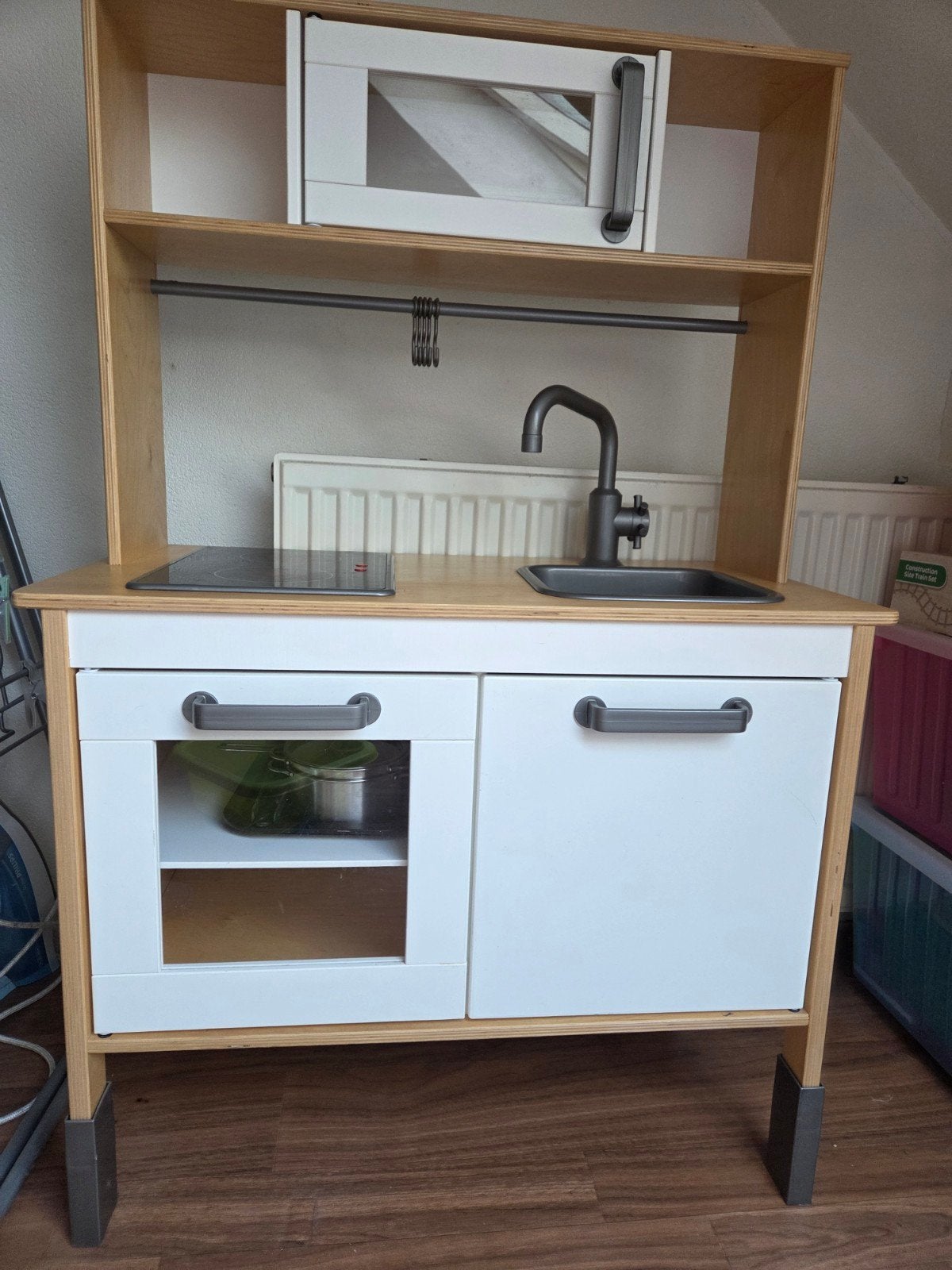 IKEA DUKTIG speelkeukentje + veel accessories, Kinderen en Baby's, Speelgoed | Speelkeukens, Ophalen, Gebruikt