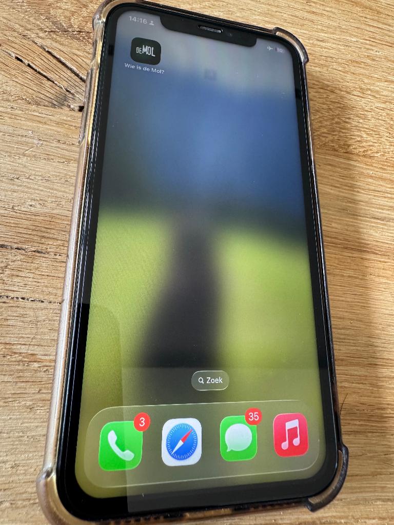 iPhone 11 met nieuwe screenprotector, Telecommunicatie, Mobiele telefoons | Apple iPhone, Ophalen, Gebruikt, Zwart, IPhone 11