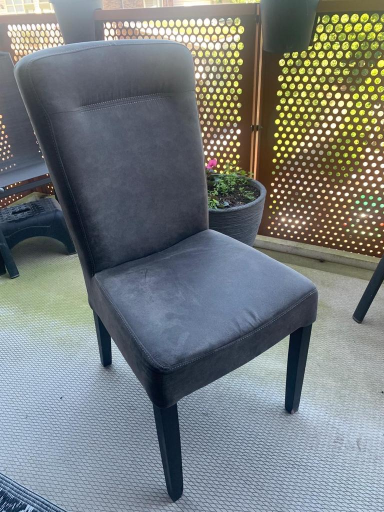 Vier eetkamerstoelen (optioneel met tafel) - Ophalen Liessel, Ophalen, Gebruikt, Vier, Stof