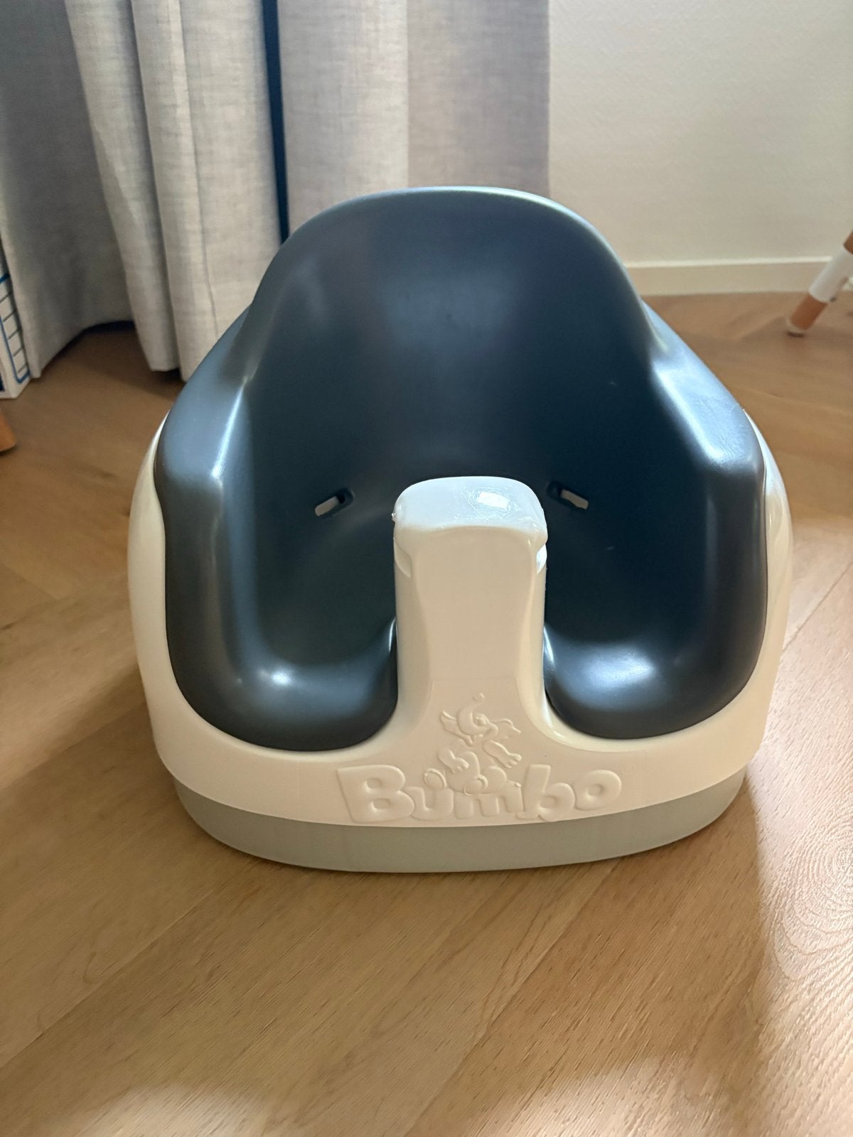 Bumbo zitje baby - Grijs/Wit, Ophalen, Zo goed als nieuw, Overige typen