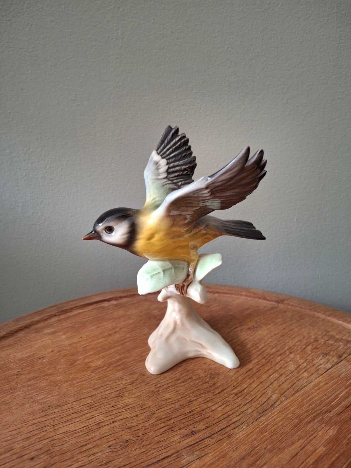 Goebel Koolmees Porseleinen Beeldje - Prachtige Vogel, Verzamelen, Beelden en Beeldjes, Ophalen of Verzenden