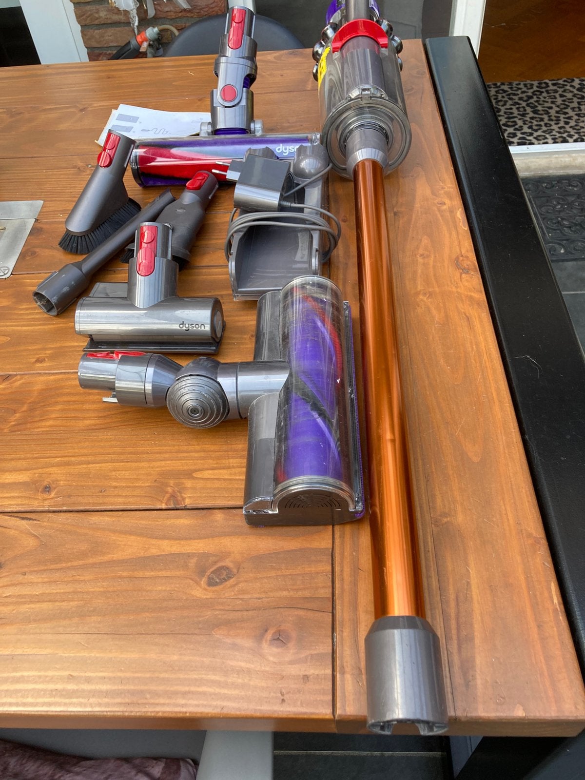 Dyson V10, Gebruikt, Ophalen of Verzenden, Dyson, 2000 watt of meer