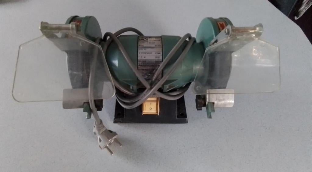 Kinzo 2 steens elektrische werkbankslijpmachine 125 mm, Doe-het-zelf en Verbouw, Gereedschap | Slijpmachines, Ophalen, Minder dan 700 watt