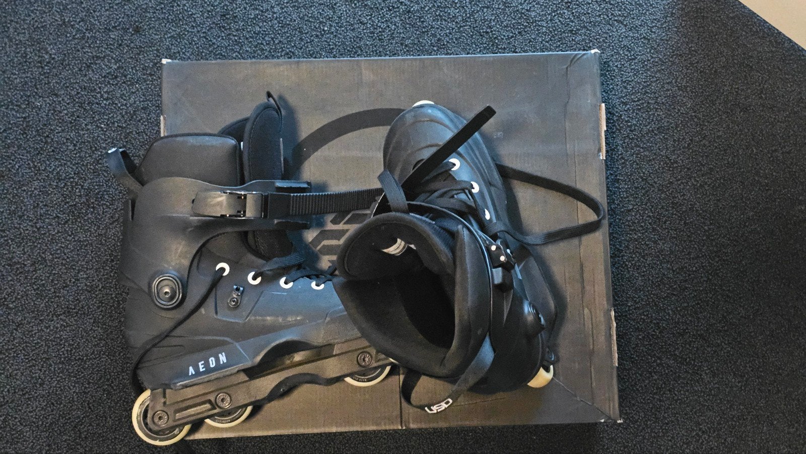 USD Aeon 60 Team Aggressive Skates - Maat 43-44, Overige merken, Gebruikt, Heren, Ophalen of Verzenden