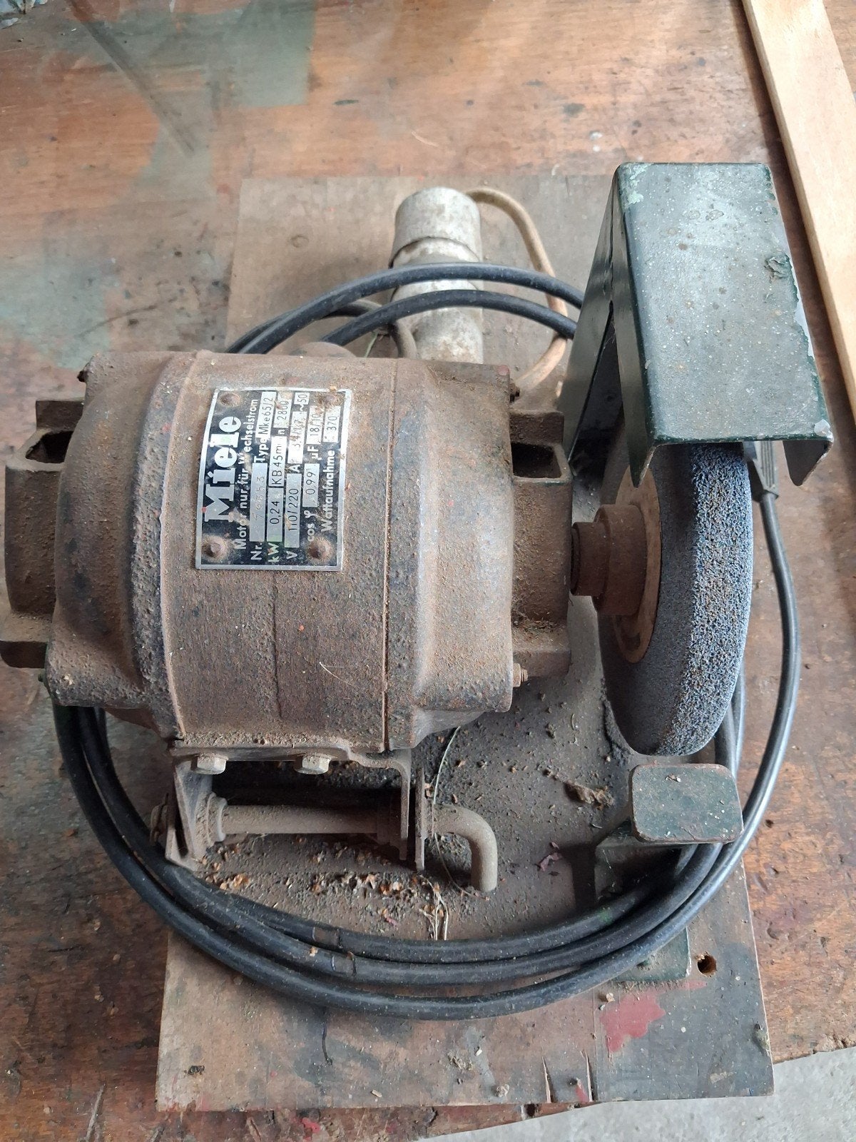slijp machine, Ophalen of Verzenden, Minder dan 700 watt, Werkbankslijpmachine
